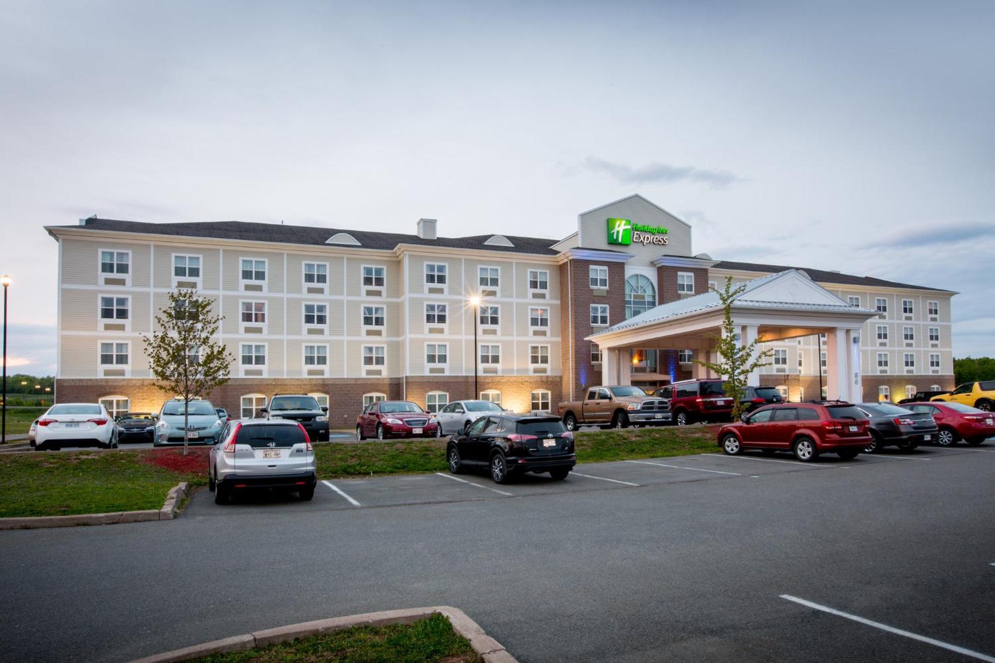 斯特拉顿 - 新格拉斯哥智选假日酒店 Stellarton 外观 照片